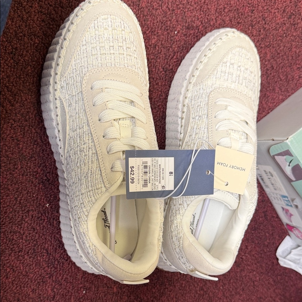 Universal Thread Cream Knit Lace-Up Sneakers